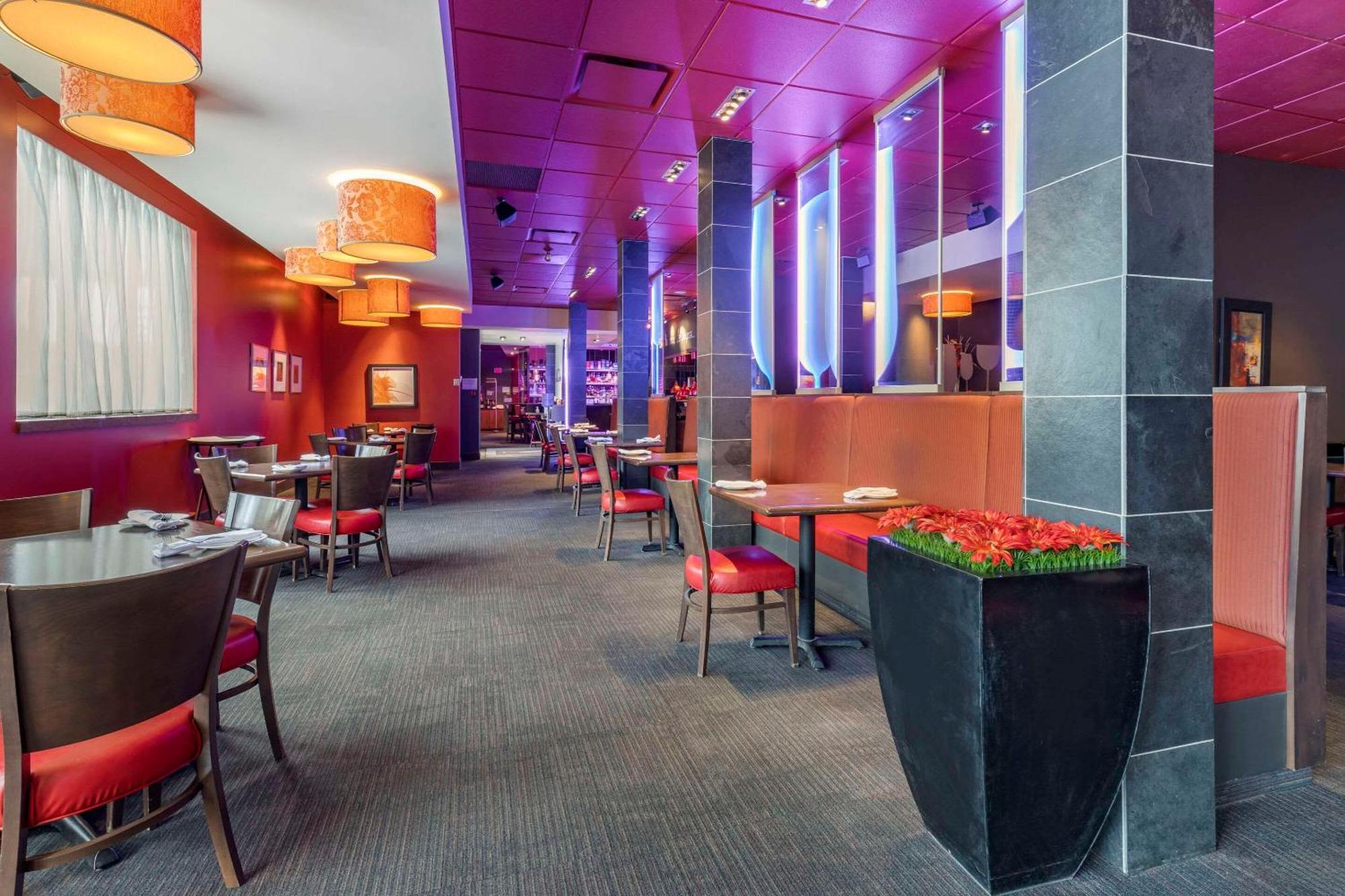 Le Noranda Hotel & Spa, Ascend Hotel Collection Rouyn Exteriér fotografie